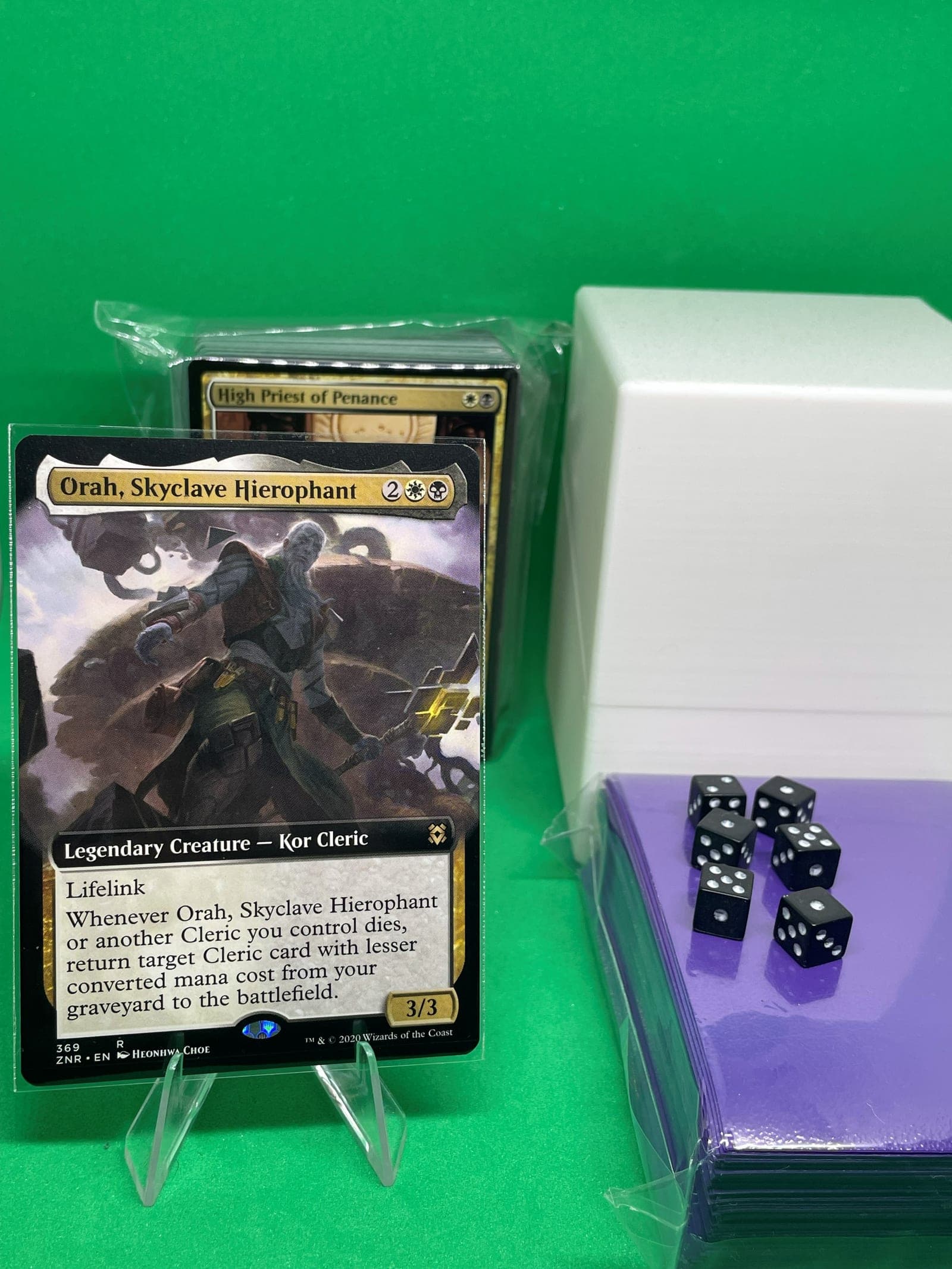 Orah, Skyclave Hierophant Commander deck